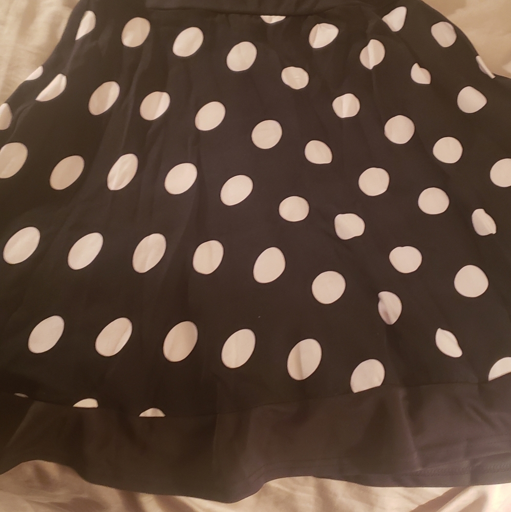 Dress - Picture 2 of 4